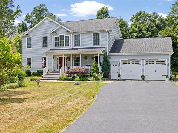 15 Quonahassit Trl, Cohasset, MA 02025