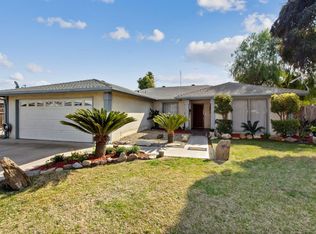 810 N Cedar Ln, Dinuba, CA 93618