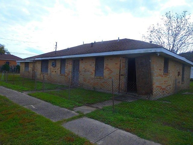 1st image of 2238 Reynes St