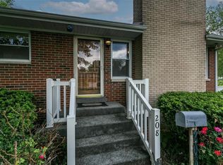 208 E Jefferson St, O'Fallon, IL 62269
