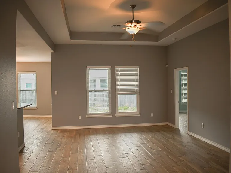 15845 Grenadine Dr — Photo 22