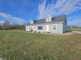 2825 New London Rd, New London, IA 52645