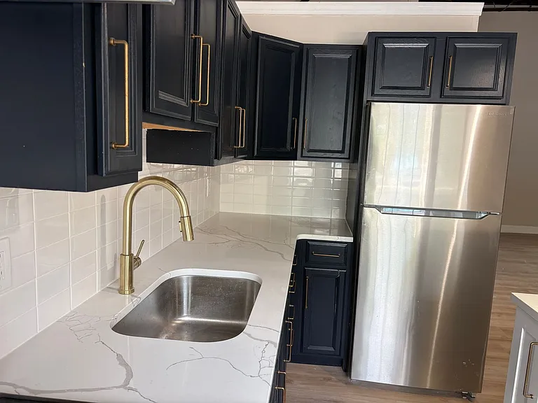 110 Railroad Ave — Photo 21