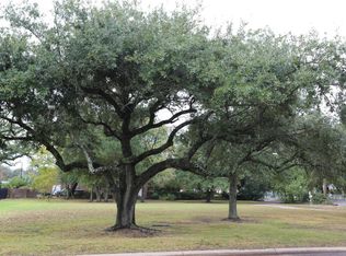 565 Market St, Pascagoula, MS 39567