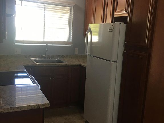 3rd image of 219 Jackson Ave #0