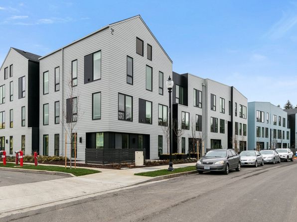 1699 NW Civic Dr #352