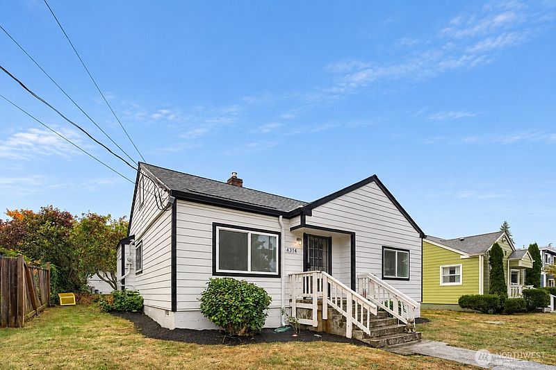 3rd image of 4314 E C ST
