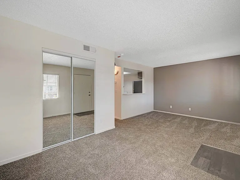 Solstice Apartment Homes — Photo 31