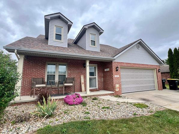3085 Oakmont Dr, Lapel, IN 46051