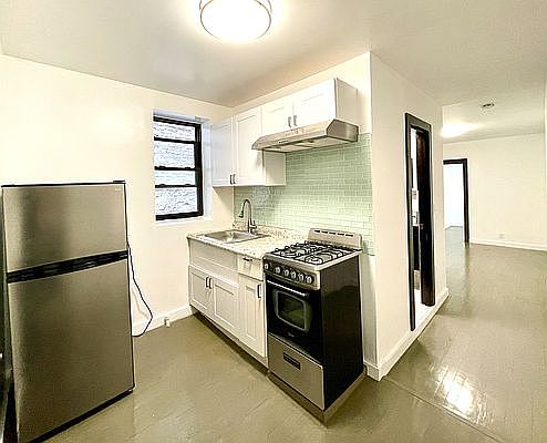 1st image of 224 Avenue B APT 6