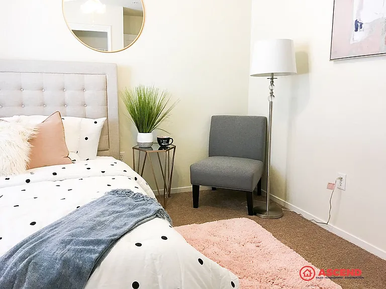 600 Hosking Ave #10 — Photo 5