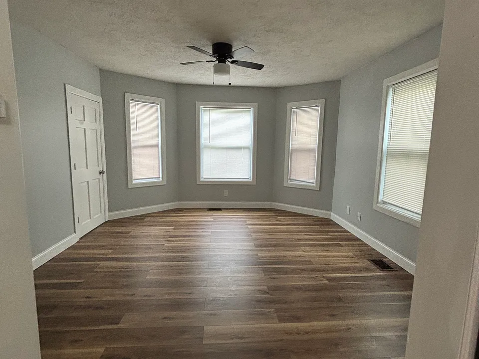 412 Elm St #1F