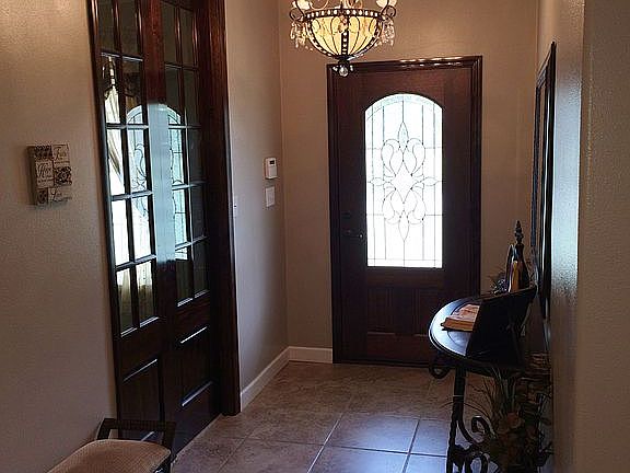 Foyer/Entry