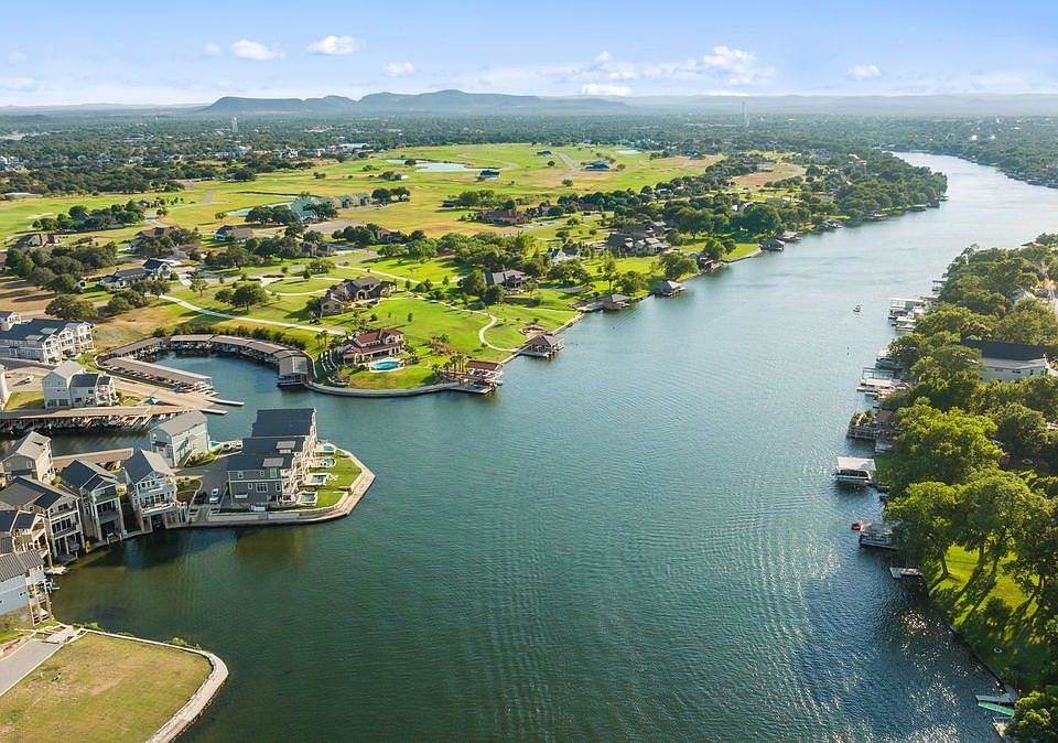 1st image of 104 Dock Drive