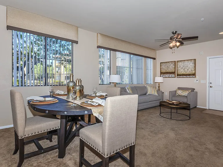 2a2 1140 SQFT 2 Bed 2 Bath