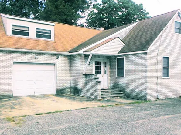 640 James St, Lakewood, NJ 08701