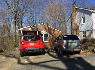 20 Williams Trl, Hopatcong, NJ 07843