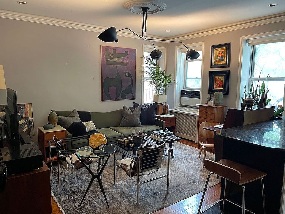1st image of 300 W 53rd St APT 2G