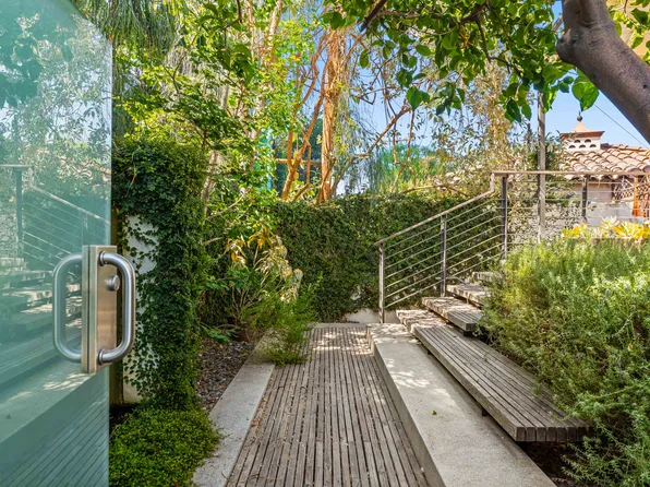 1759 Silverwood Ter, Los Angeles, CA 90026