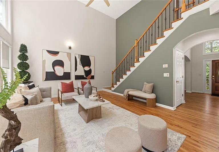 1235 Longpointe Pass — Photo 45