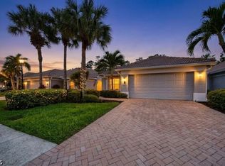 9521 Hemingway Ln, Fort Myers, FL 33913