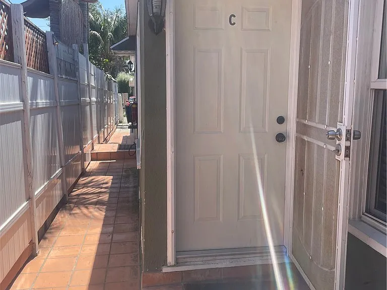 714 Ocean Park Blvd #C — Photo 2
