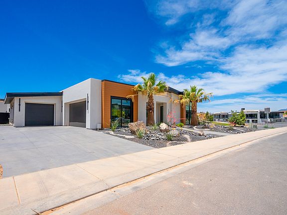 2nd image of 3606 S Cypress Rd