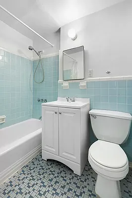 Rented by Oxford Property Group | media 10