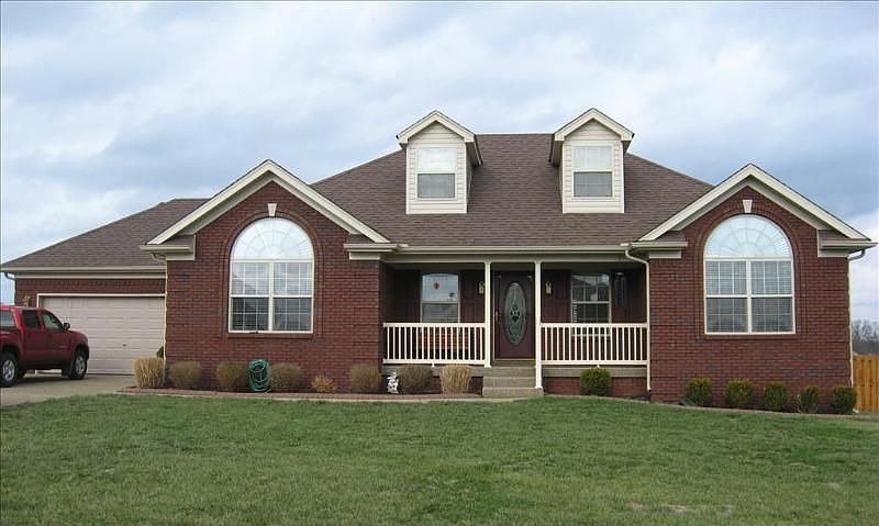 2nd image of 586 Autumn Glen Dr