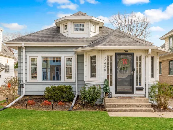 2428 North 72nd STREET, Wauwatosa, WI 53213