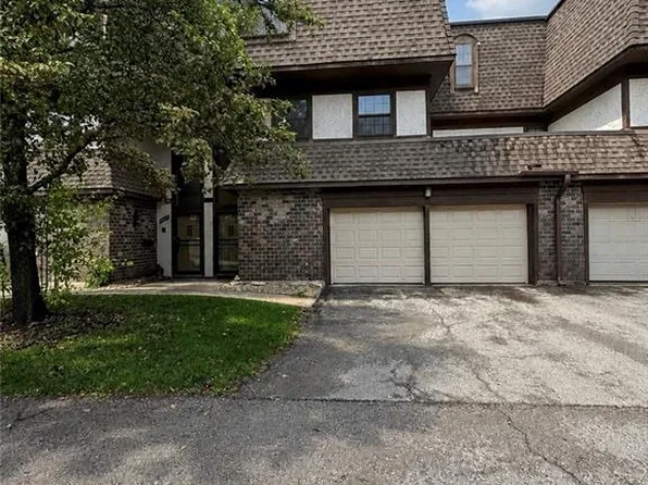 10130 Locust St, Kansas City, MO 64131