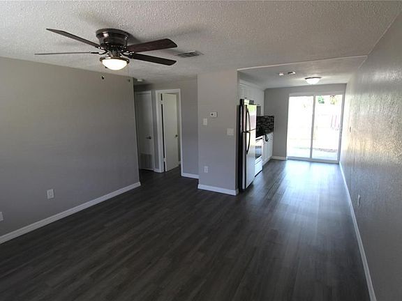 4th image of 350 Elmstreet Ct #7