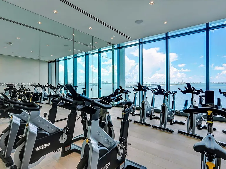 3131 NE 7th Ave #Penthouse 4901 — Photo 58