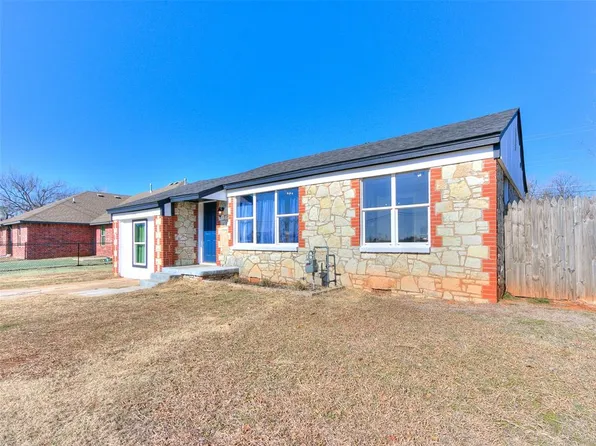 8709 NE 10th St, Midwest City, OK 73110