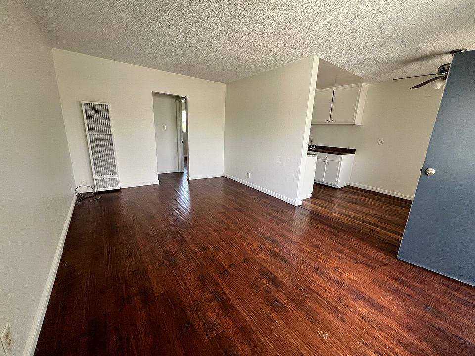 1st image of 581 E Pleasant St APT 6