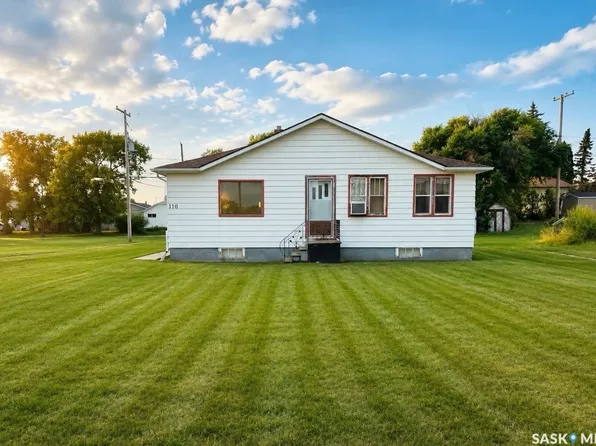 110 Railway Avenue, Strasbourg, SK S0G 4V0