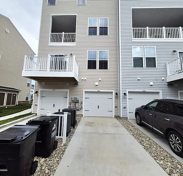 648 Brookwood Glen Ter #B — Photo 56