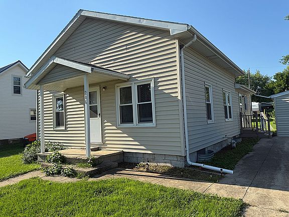 3rd image of 206 E 2nd St