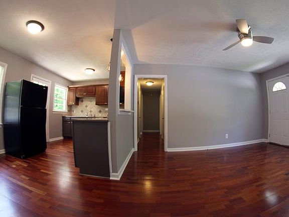 Kitchen/Living Room 2