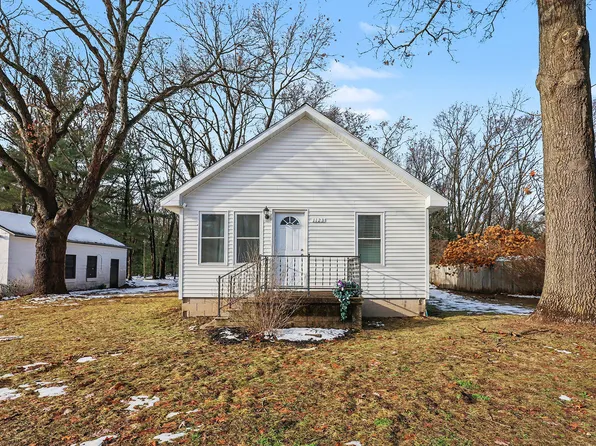 1123 Bolen Rd, Muskegon, MI 49442