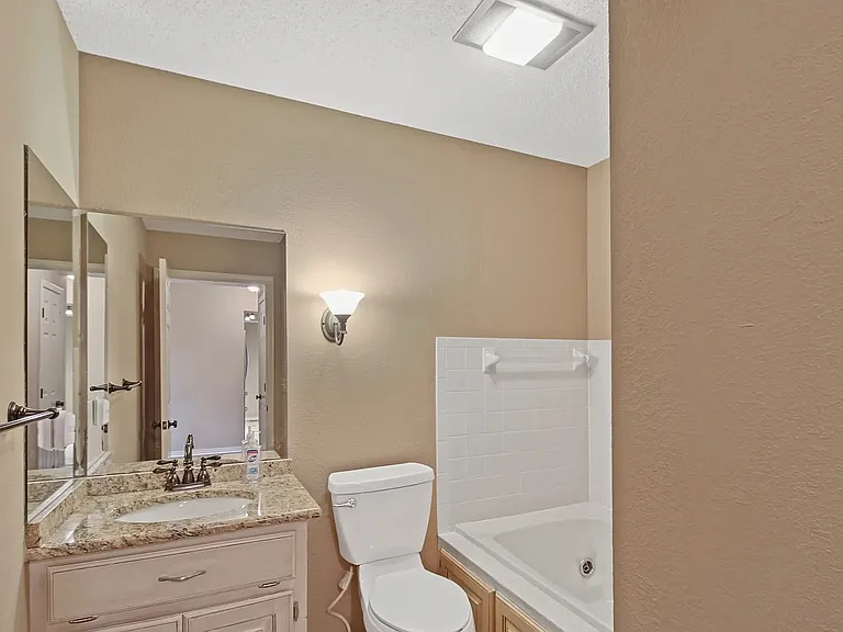 3202 Cardinal Creek Cir — Photo 3