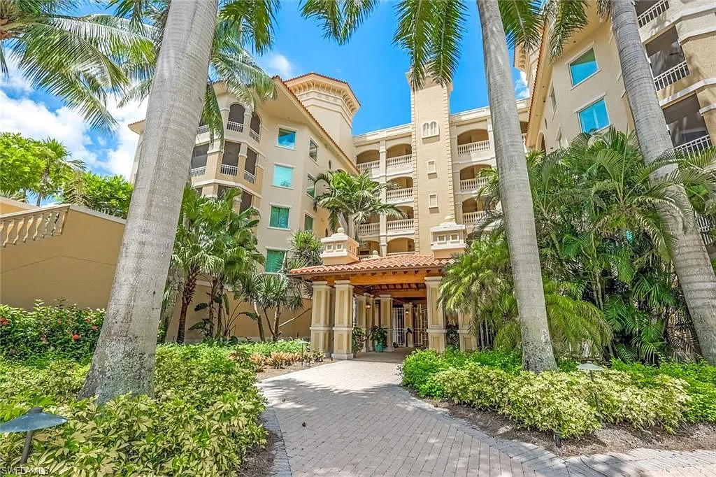 2 bed, 2.5 bath, 1865 sqft, $4,500 — Photo 1