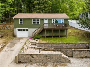 543 6th St, Dover, NH 03820