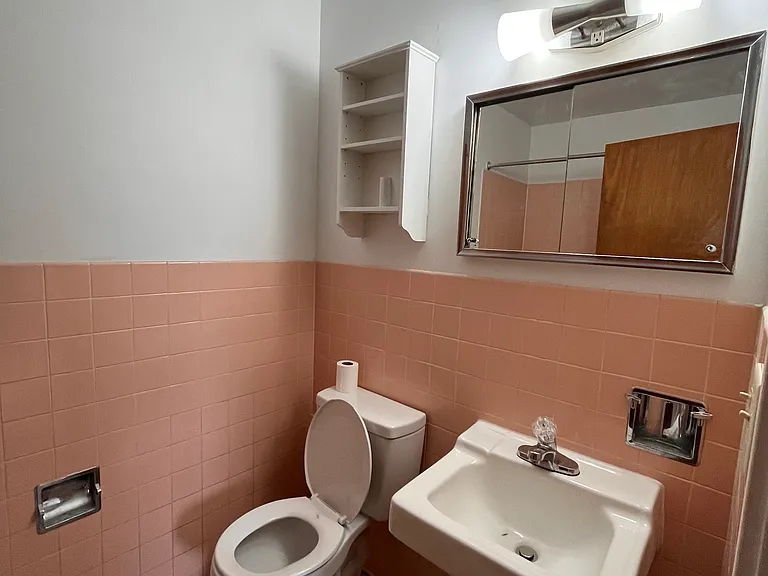 130 Vigilante St — Photo 5