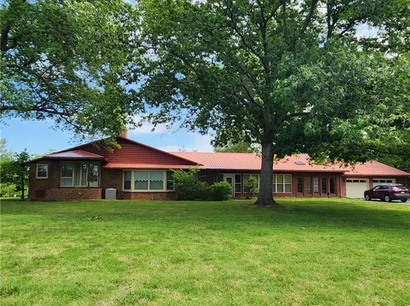 344 NE Us Highway 50, Warrensburg, MO 64093