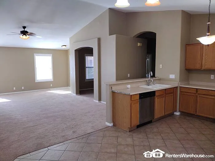 10721 E Emerald Ave — Photo 9