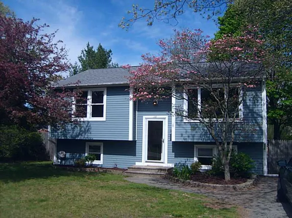 110 Holmes Rd, Warwick, RI 02888