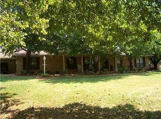 414 Skyline Dr, Van Buren, AR 72956