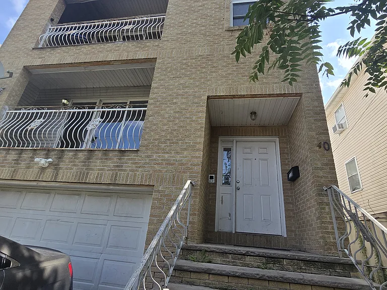 38 Wainwright St #1A — Photo 10