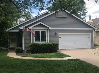 1807 Plymouth Rd, Manhattan, KS 66503